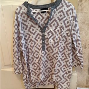 Madison Mathews Gray and White Geometric Blouse